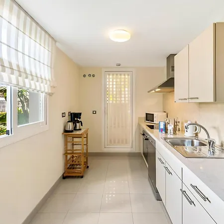 شقة 3 Bedroom Beautiful In