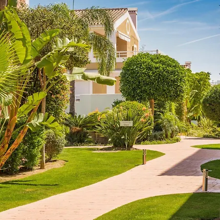 Apartamento 3 Bedroom Beautiful In *
